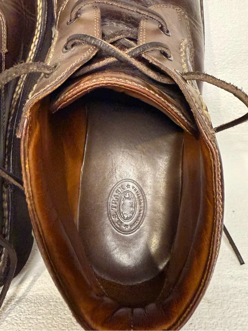 H.S. Trask Men’s 11 Brown Genuine Bison Leather Chukka Boots Vibram 1178